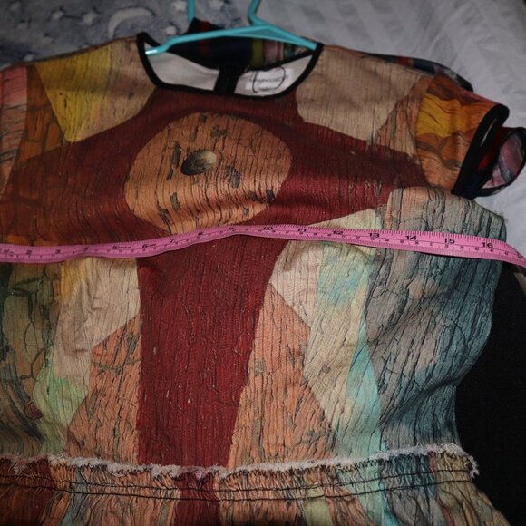 Making The Cut Winning Dress, EUC - Picture 9 of 9